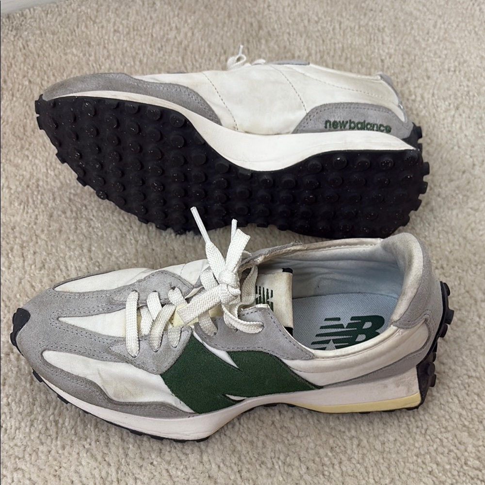New Balance 327 White and Green